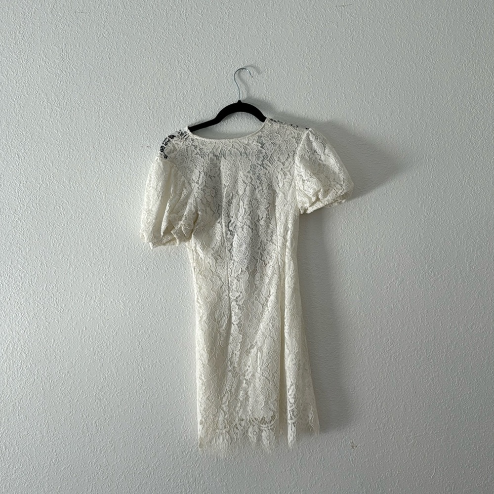 Love Triangle Size 6 Lace Dress